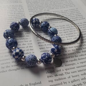 Jilzara Premium Clay Beads with Free Silver Bangle